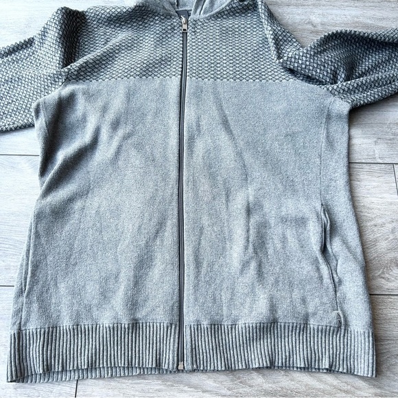 Armani Exchange Pure Cotton Hooded Cardigan Sweater - Picture 6 of 16